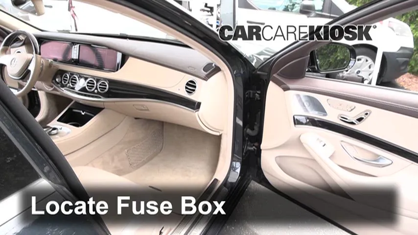 2016 Mercedes-Benz S550 4Matic 4.6L V8 Turbo Fusible (intérieur)